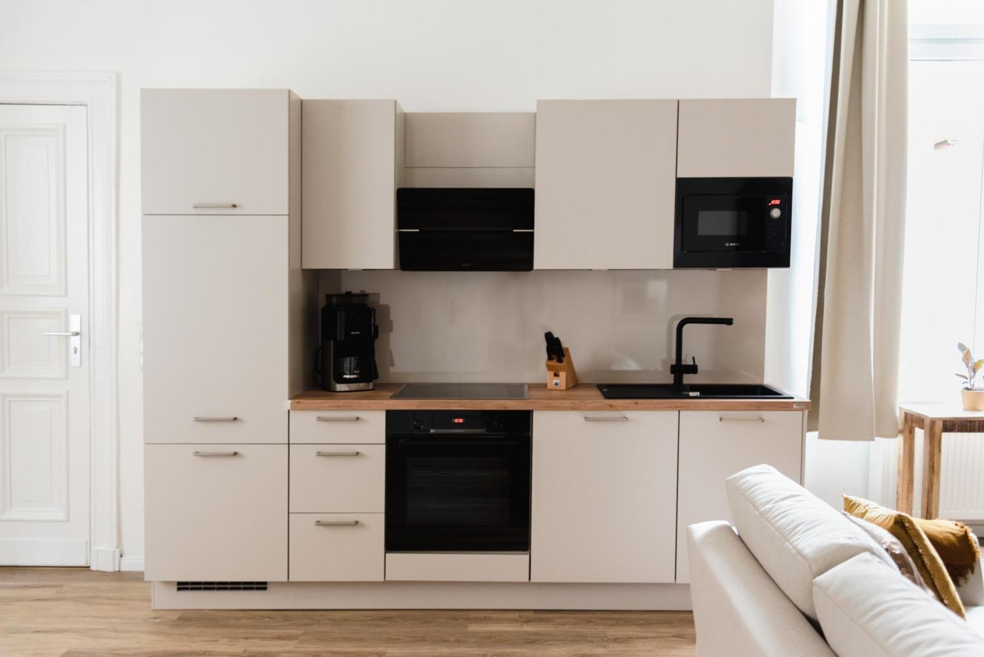 Exklusive Luxus-unterkunft In Mitte: 2 Apartments, 130m², Designer-moebel, Co2 Neutrale Reinigung Berlijn